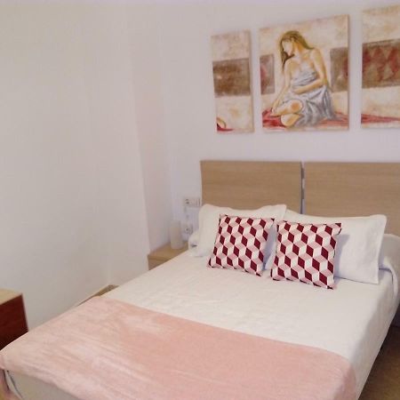 Apartamento Dos Aceras Malaga Exterior photo