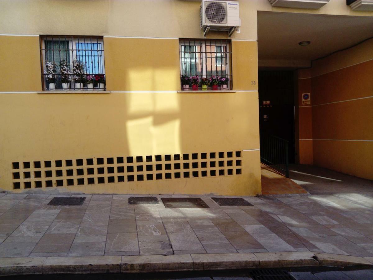 Apartamento Dos Aceras Malaga Exterior photo